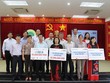 Báo Đầu tư và DRH Holdings trao học bổng tại Bình Thuận