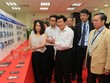 Chủ tịch nước thăm nhà máy Wintek Bắc Giang