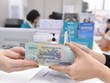 Lãi suất tiếp tục giảm, tiền nhàn rỗi vẫn chảy mạnh vào ngân hàng