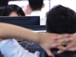 Giao dịch chứng khoán: Đừng để tiền trôi theo sóng nhỏ