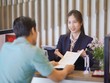 Gió đổi chiều cuộc đua bán bảo hiểm nhân thọ