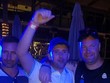 "Bạn nhà người ta" trúng độc đắc liền khao cả nhóm đi ăn chơi, đập phá ở Dubai