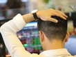 Những câu hỏi lạ trong ngày giao dịch thật lạ