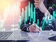 Margin giảm nhanh, tự doanh chớp cơ hội