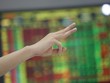 Thương vụ mua - bán lớn dần sôi động trên sàn