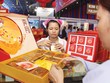Bánh Trung thu đã có mặt trên khắp thị trường với đa dạng mẫu mã, chủng loại 