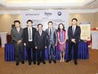 Trần Bảo Minh (thứ hai từ trái sang) và ban điều hành mới của IDP