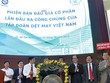 Đợt IPO của Vinatex đã thu hút hai tập đoàn kinh tế tư nhân là Vingroup và Tập đoàn Đầu tư Phát triển Việt Nam