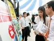 Các môi giới chưa cảm thấy có “ích lợi” gì từ việc phải có chứng chỉ. Ảnh: Lê Toàn