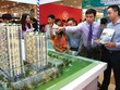 Năm nay, tín dụng ưu đãi ngân hàng bị hạn chế khiến các chủ đầu tư phải tìm ra nhiều cách thức cạnh tranh khác khi mở bán cuối năm. Ảnh: Dũng Minh