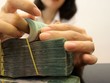 Khóc cười mùa đại hội: Lương, thưởng HĐQT, chuyện tế nhị bị “soi“