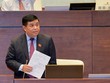 Bộ trưởng Kế hoạch và Đầu tư Nguyễn Chí Dũng trao đổi về Dự thảo Luật Hỗ trợ doanh nghiệp nhỏ và vừa (DNNVV) tại Quốc hội