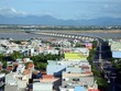 Cầu Hùng Vương nối đô thị Tuy Hòa với KKT Nam Phú Yên thông qua đường ven biển Tuy Hòa-Vũng Rô đang là lợi thế thu hút đầu tư vào Khu đô thị Nam Tuy Hòa và KKT Nam Phú Yên. Ảnh: Hà Minh