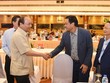Thủ tướng đến tọa đàm đối thoại chính sách với một số tập đoàn kinh tế tư  nhân. Ảnh: VGP/Quang Hiếu