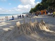 Bãi biển Boracay. Ảnh: CBN.