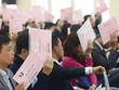 Cổ đông tại nhiều doanh nghiệp phấn khởi khi doanh nghiệp đạt kết quả hoạt động khả quan và đề ra kế hoạch kinh doanh tăng trưởng