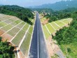 Cùng với “hệ điều hành”, “phần cứng” của nền kinh tế như đường sá, sân bay... cũng cần được nâng cấp để đáp ứng nhu cầu phát triển.