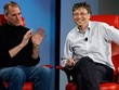 Steve Jobs và Bill Gates trong một diễn đàn năm 2007. Ảnh: CNET