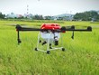 Drone phun thuốc trừ sâu hiệu quả gấp 40 lần con người