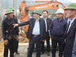 Phó chủ tịch thường trực UBND tỉnh Quảng Bình Nguyễn Xuân Quang kiểm tra tại dự án khu tái định cư.