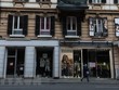 Cửa hàng tại Rome, Italy, đóng cửa ngày 20/3 vừa qua trong bối cảnh dịch COVID-19 lan rộng. (Ảnh: THX/TTXVN)