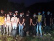 Nhóm 29 người nhập cảnh trái phép bị Tổ tuần tra kiểm soát của Đồn Biên phòng Bắc Sơn bắt giữ. Ảnh: Đồn biên phòng Bắc Sơn.