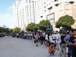 Người dân xếp hàng bốc thăm suất mua nhà ở xã hội dự án nhà ở xã hội NTHOME. Ảnh: Thành Nguyễn