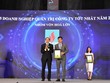 Ông Lê Cự Tân - Tổng giám đốc, đại diện DPM nhận giải thưởng top 5 Doanh nghiệp quản trị Công ty tốt nhất năm 2019