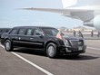 Xe limousine phiên bản 2017 dành cho tân tổng thống Mỹ dự kiến vay mượn các chi tiết thiết kế từ mẫu Escalade. Ảnh xe theo hình dung của Autoweek.