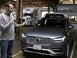 Levandowski giới thiệu hệ thống tự lái của Uber gắn trên xe. Ảnh: AP