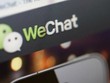 WeChat và QQ đang trở thành nơi gặp gỡ và giao dịch không chính thống của những nhà đầu tư và lực lượng môi giới lại Trung Quốc.