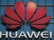 Logo Huawei tại một trụ sở thuộc thành phố Đông Quản, Trung Quốc. Ảnh: Reuters.