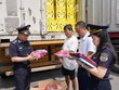 Phát hiện vi phạm trong lô hàng quá cảnh. Ảnh: CHQ.