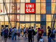 Uniqlo muốn vượt Zara, cạnh tranh với Amazon