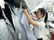 Tiền công sản xuất ở Ấn Độ, Malaysia, Philippines, Thái Lan và Việt Nam dưới 3 USD/giờ, bằng khoảng 1/3 mức lương mà công nhân Trung Quốc hiện đang yêu cầu