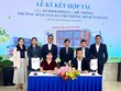 Đại diện Công ty Cổ phần Bất động sản Seaholdings ký kết hợp tác chiến lược với đại diện Trường Mầm non Đa trí thông minh TOMATO