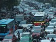 Ùn tắc kéo dài lúc 14h30 ngày 7/2 trên đường Xã Đàn. Ảnh: Võ Hải.