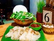 Quán bánh xèo Quảng Ngãi bán 1.000 chiếc mỗi ngày ở Sài Gòn