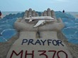 Tác phẩm bằng cát của một nghệ sĩ Ấn Độ nhằm cầu nguyện cho MH370 (Ảnh: AFP)