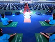 Gần 1.500 đồng diễn Yoga tại Hà Nội