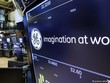 Bảng thông báo niêm yết cổ phiếu General Electric ở sàn chứng khoán New York. (Nguồn: DW).