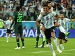 Khoảnh khắc loé sáng kịp thời của Rojo (số 16) đã cứu cho Argentina khỏi thảm kịch bị loại. Ảnh: AP.