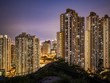 Các tòa nhà chung cư đông đúc tại Hong Kong. Ảnh: Bloomberg.