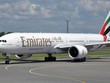 Một tiếp viên hàng không của Emirates bị tình nghi lấy trộm hơn 100 triệu đồng của hành khách trên chuyến bay.