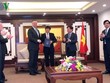 Đại sứ Hoa Kỳ tại Việt Nam chính thức trao Chứng chỉ phê chuẩn năng lực giám sát an toàn hàng không mức 1 (CAT 1) cho ông Đinh Việt Thắng - Cục trưởng Cục Hàng không Việt Nam.