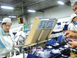 Liên quan đến phương án xây dựng quy định pháp lý hướng dẫn cho doanh nghiệp FDI chuyển đổi lên niêm yết trên TTCK Việt Nam, đại diện Ủy ban Chứng khoán Nhà nước (UBCK) cho biết, cơ quan này đang trong quá trình tổng hợp ý kiến bộ, ngành, để trên cơ sở đó hoàn tất cơ chế hướng dẫn doanh nghiệp FDI lên sàn, sau đó sẽ được trình Bộ Tài chính xem xét trước khi trình Chính phủ quyết định.