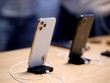 Mẫu điện thoại iPhone 11 Pro của Apple được trưng bày tại cửa hàng ở New York, Mỹ, ngày 21/9/2019. (Nguồn: THX/ TTXVN).