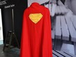 Chiếc áo choàng của nhân vật siêu anh hùng Superman. (Nguồn: headlinesoftoday)