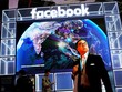 Facebook mạnh tay xóa tin giả mạo về virus corona. (Ảnh: Reuters).