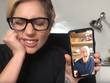 Chỉ vài phút gọi facetime, Lady Gaga huy động được 10 triệu USD tài trợ từ CEO Tim Cook